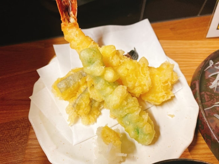 大和市大和東「居酒屋ウマイファクトリー」市場直送のお刺身定食の天ぷら