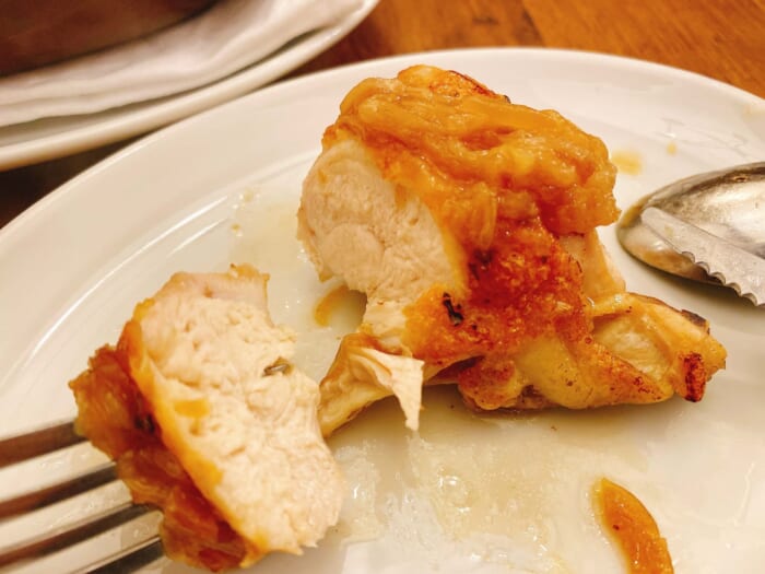 大和市鶴間「トラットリアピュー」若鶏のオーブン煮アップ