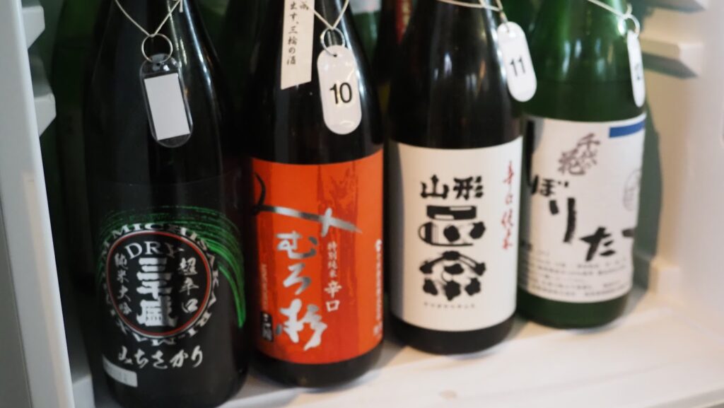 神奈川県大和市「立ち飲み酒場イザワショウテン」日本酒